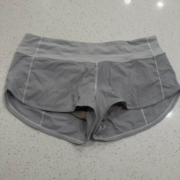 lululemon athletica Pants - Lululemon Speed Up Short 2.5" Grey Stripe Size 8 Running Athletic Lined